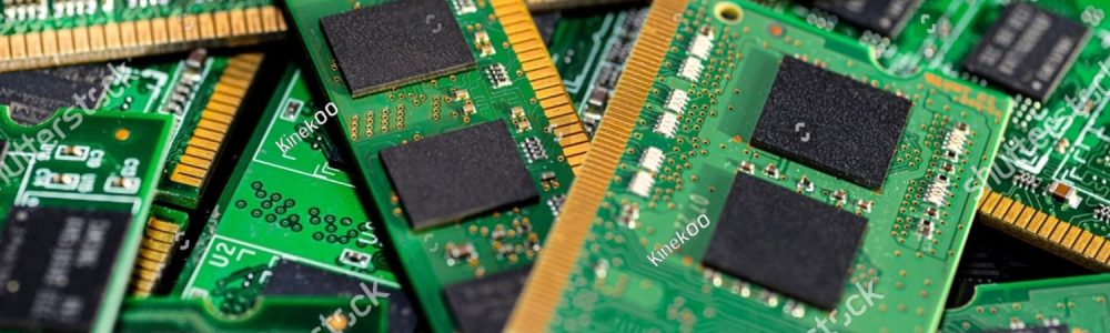 stock-photo-a-stack-of-old-sdram-memory-modules-lying-on-a-printed-circuit-board-2699876139